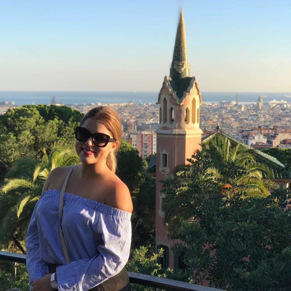 Meet your Posher, Cierra